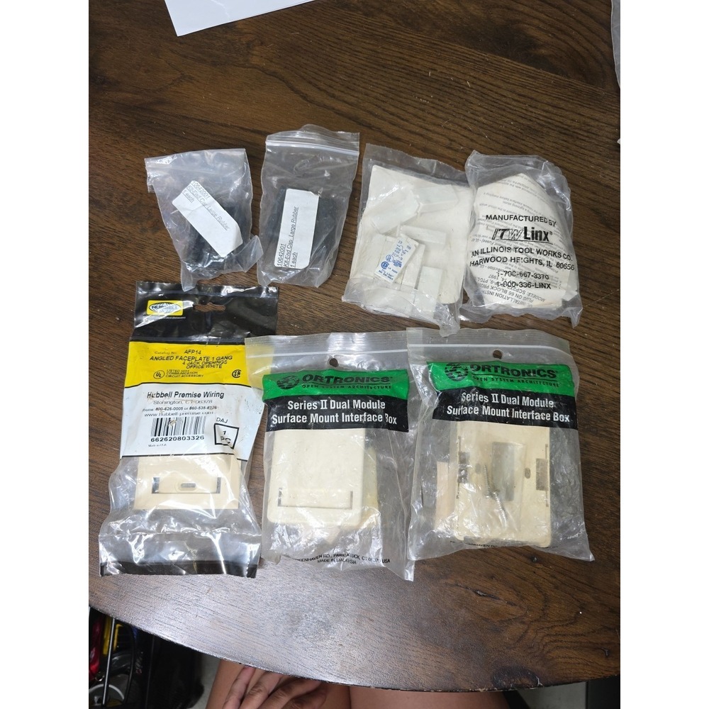 ORTRONICS OR-40300061 SURFACE MNT Box, SINGLE GANG, QNT‎ 7